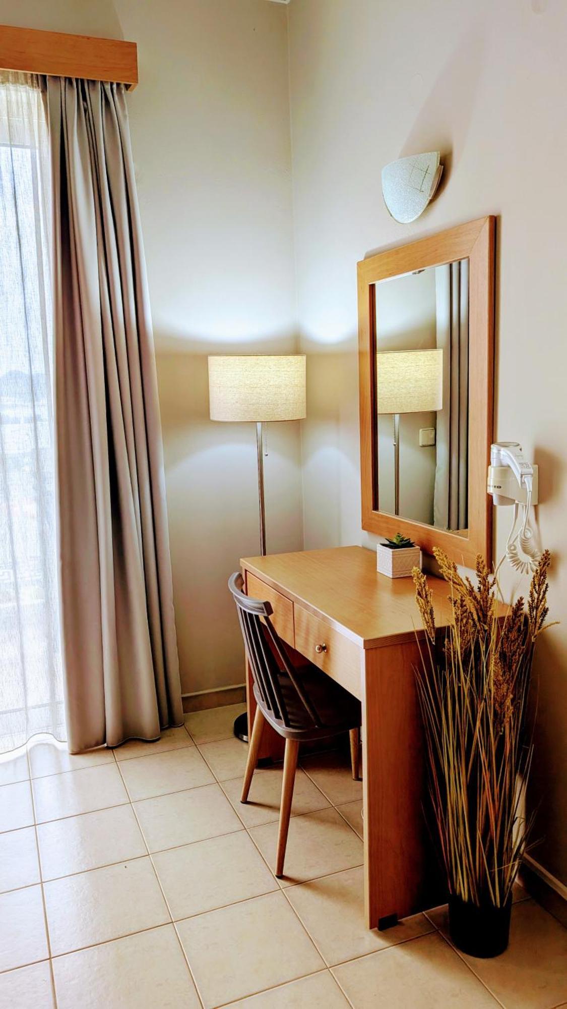 Miva Sea View Apartment Фалираки Екстериор снимка