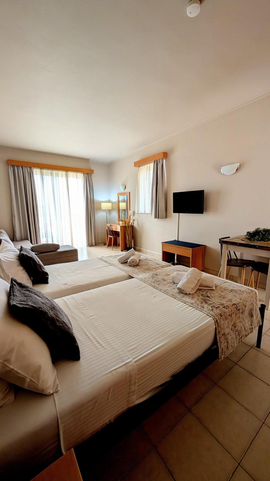 Miva Sea View Apartment Фалираки Екстериор снимка
